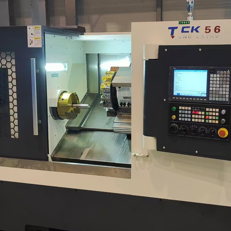 江蘇某國(guó)企經(jīng)過(guò)多層篩選最終選擇我司斜床身線(xiàn)軌數(shù)控車(chē)床